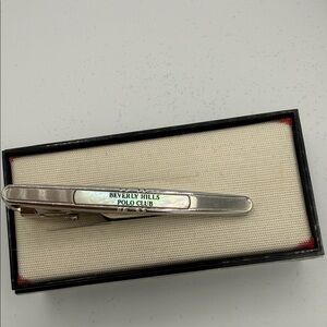 Beverly Hills Polo Club Silver tone Tie Bar w/-Mother of Pearl